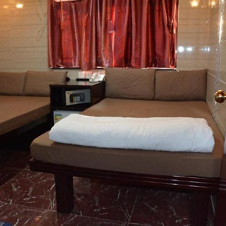 Everest Base Camp Hostel Гонконг Екстер'єр фото